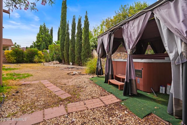 3944 Monte Lindo Court, Las Cruces, NM 88012