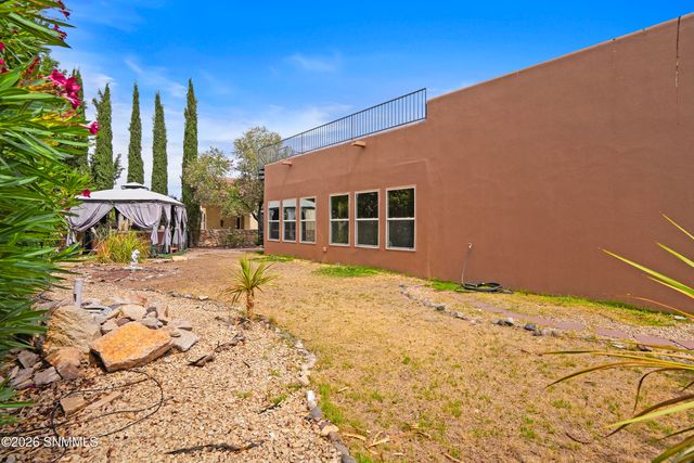 3944 Monte Lindo Court, Las Cruces, NM 88012