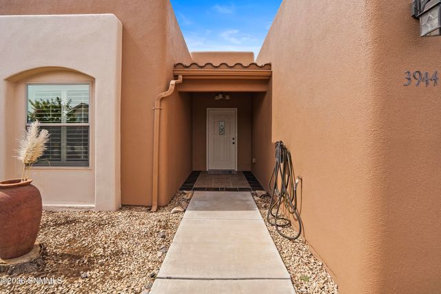 3944 Monte Lindo Court, Las Cruces, NM 88012