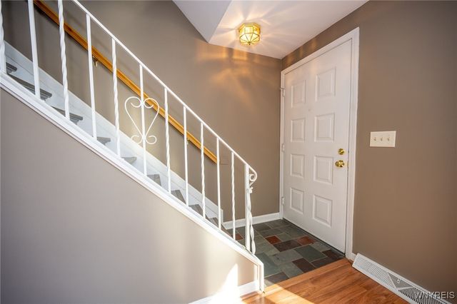 2444 Colvin Blvd, Tonawanda, NY 14150