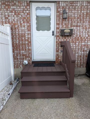 2444 Colvin Blvd, Tonawanda, NY 14150