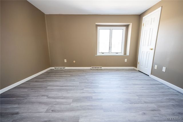 2444 Colvin Blvd, Tonawanda, NY 14150