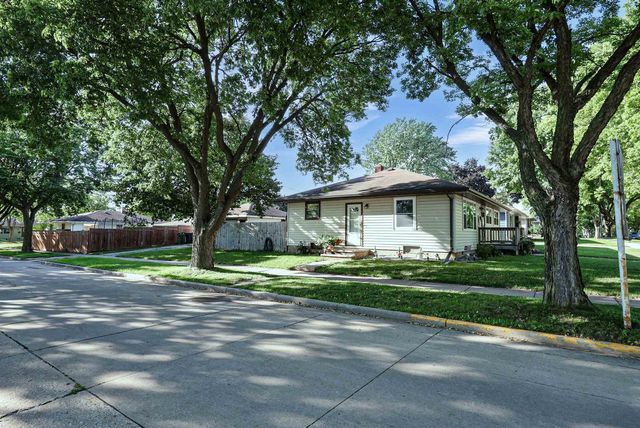 352 S JOSEPH STREET, Kimberly, WI 54136