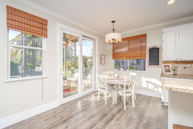 141 Bridgeway Ct, Roseville, CA 95678