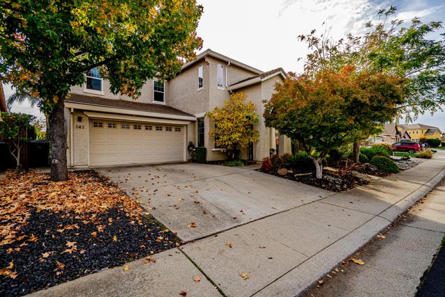 141 Bridgeway Ct, Roseville, CA 95678