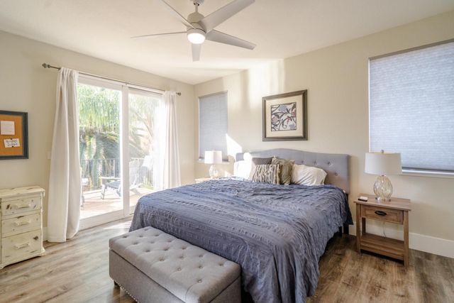 141 Bridgeway Ct, Roseville, CA 95678