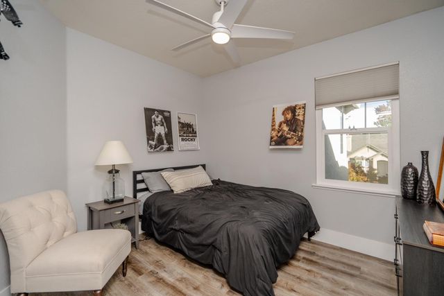 141 Bridgeway Ct, Roseville, CA 95678