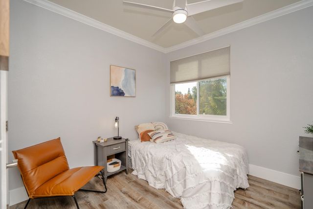 141 Bridgeway Ct, Roseville, CA 95678