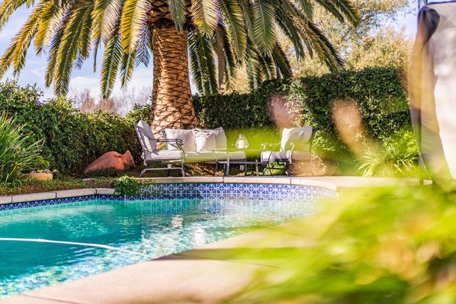 141 Bridgeway Ct, Roseville, CA 95678