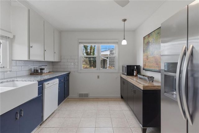 5107 Rock Creek Lane, Mission, KS 66205