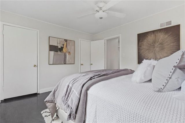 5107 Rock Creek Lane, Mission, KS 66205