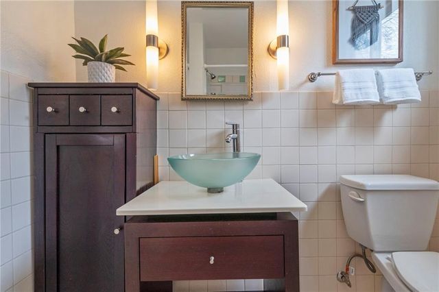 5107 Rock Creek Lane, Mission, KS 66205