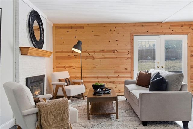 5107 Rock Creek Lane, Mission, KS 66205