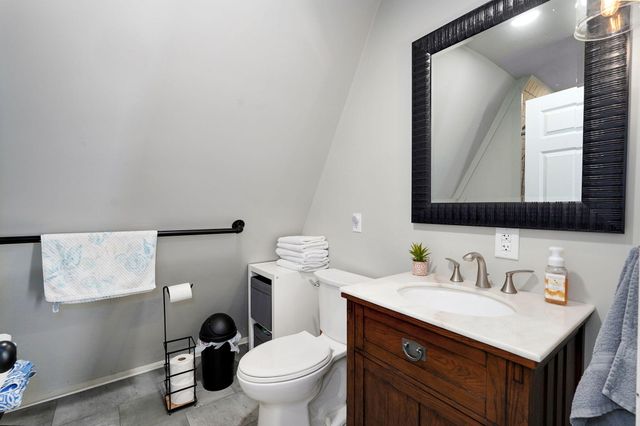 16576 S 1541 Road, Stockton, MO 65785