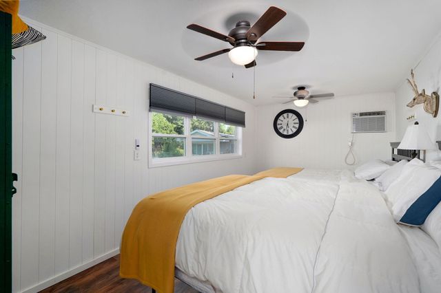 16576 S 1541 Road, Stockton, MO 65785