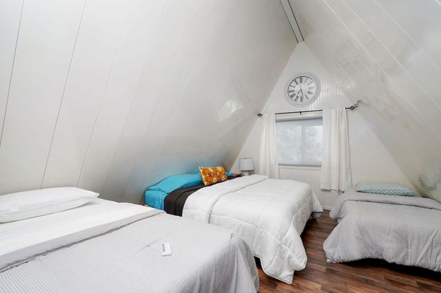 16576 S 1541 Road, Stockton, MO 65785