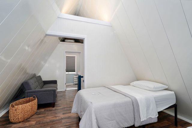 16576 S 1541 Road, Stockton, MO 65785