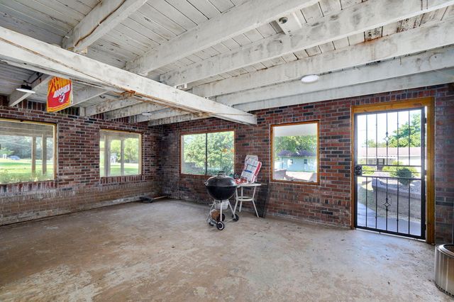 16576 S 1541 Road, Stockton, MO 65785