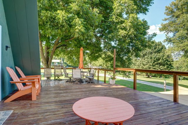 16576 S 1541 Road, Stockton, MO 65785