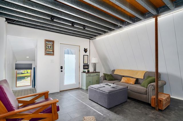 16576 S 1541 Road, Stockton, MO 65785