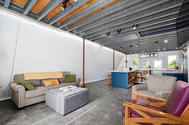 16576 S 1541 Road, Stockton, MO 65785