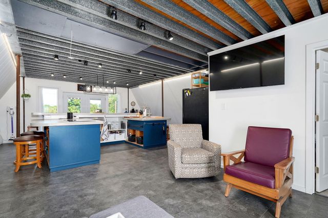 16576 S 1541 Road, Stockton, MO 65785