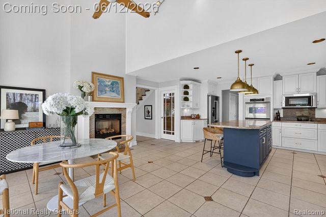 1042 Saint Andrews, Highland, MI 48357