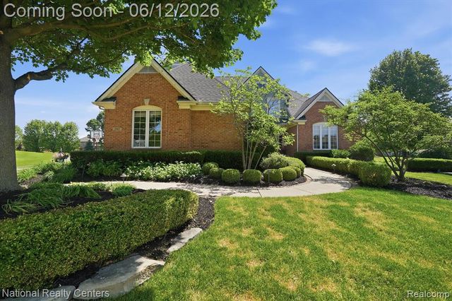 1042 Saint Andrews, Highland, MI 48357