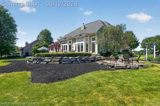 1042 Saint Andrews, Highland, MI 48357