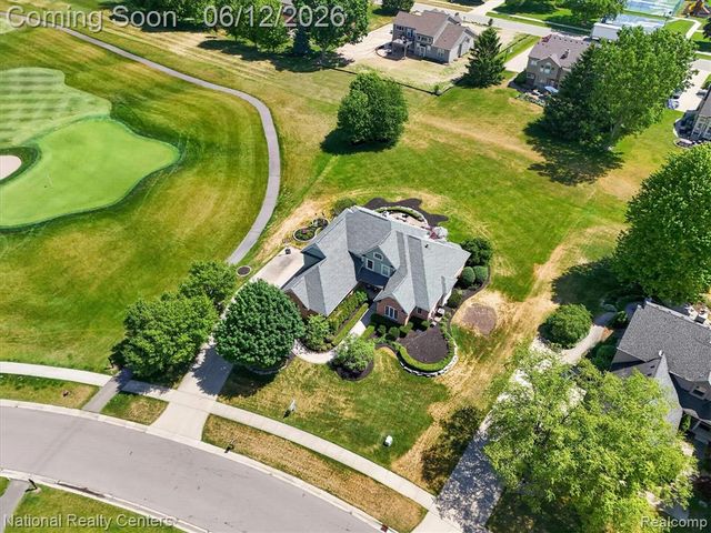 1042 Saint Andrews, Highland, MI 48357