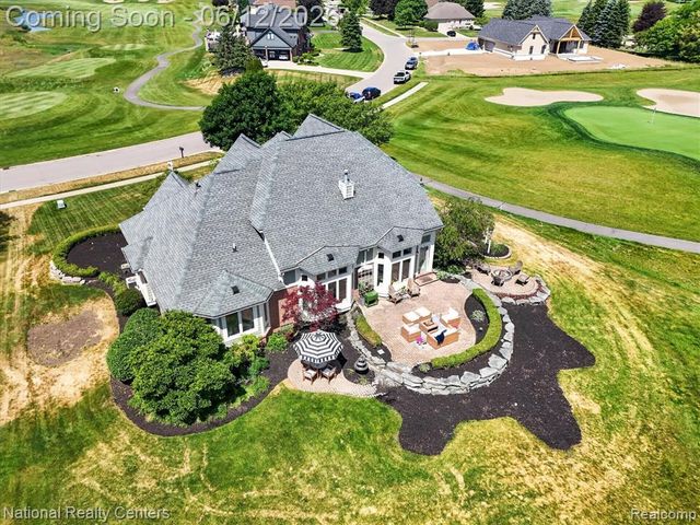 1042 Saint Andrews, Highland, MI 48357