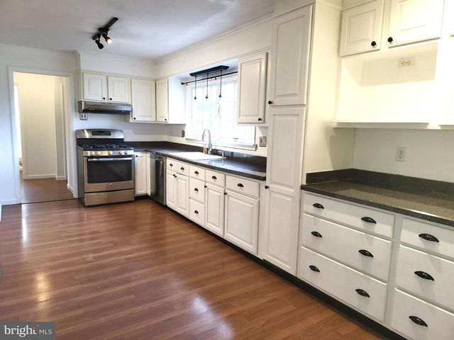 3414 CANBY ST, Harrisburg, PA 17109