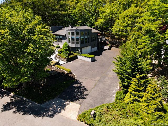 105 Nadia Court, Port Jefferson, NY 11777