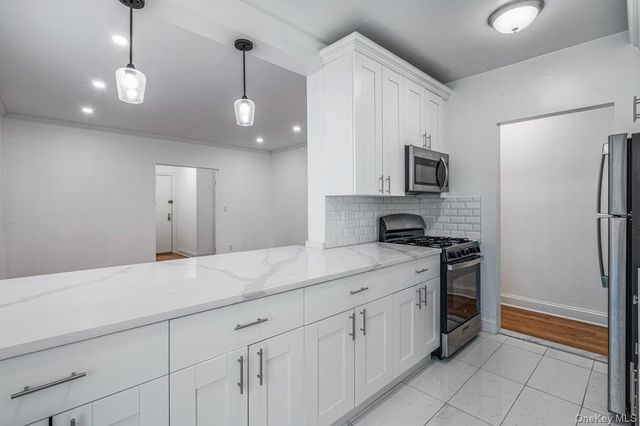 83-64 Talbot Street 6A, Kew Gardens, NY 11415