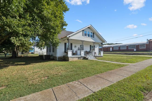 407 Jefferson Ave, E, Carthage, TN 37030
