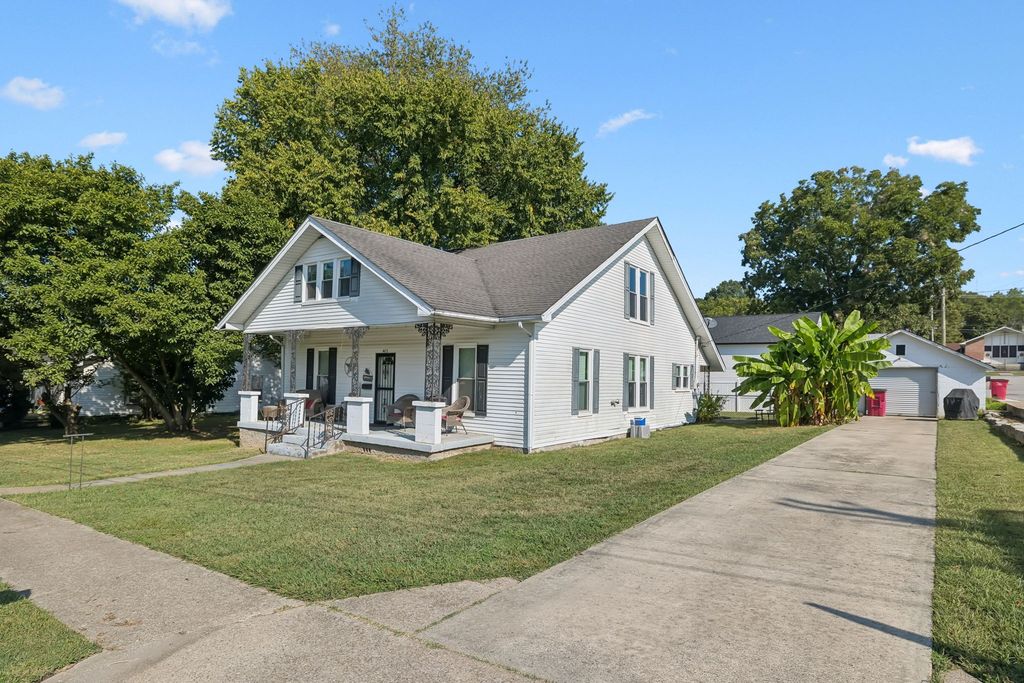 407 Jefferson Ave, E, Carthage, TN 37030