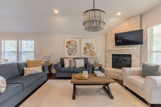 3 Pinestead Court, Tomball, TX 77375