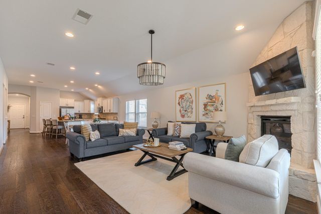 3 Pinestead Court, Tomball, TX 77375