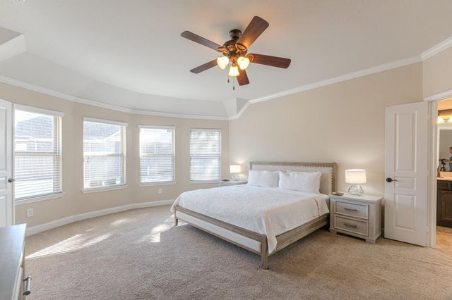 3 Pinestead Court, Tomball, TX 77375