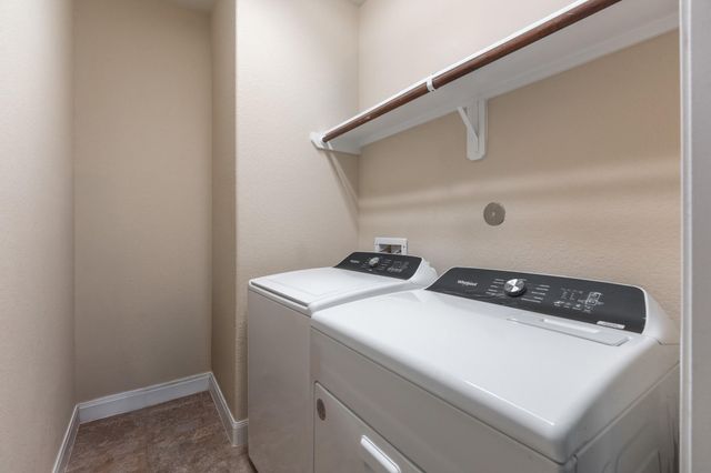 3 Pinestead Court, Tomball, TX 77375