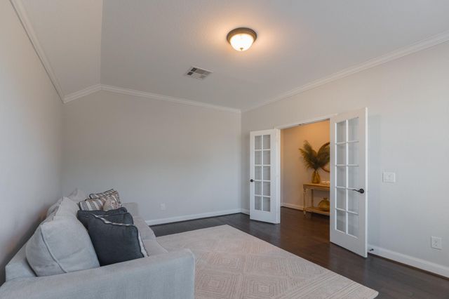 3 Pinestead Court, Tomball, TX 77375