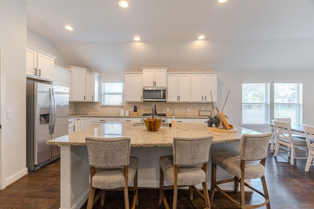 3 Pinestead Court, Tomball, TX 77375