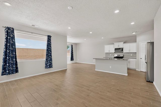 3209 Tazanita Loop SE, Rio Rancho, NM 87124