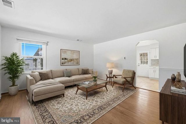 738 DENNIS AVE, Silver Spring, MD 20901