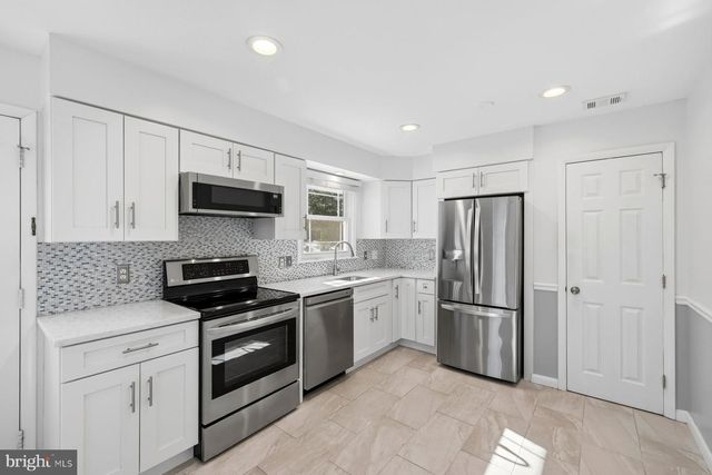 738 DENNIS AVE, Silver Spring, MD 20901