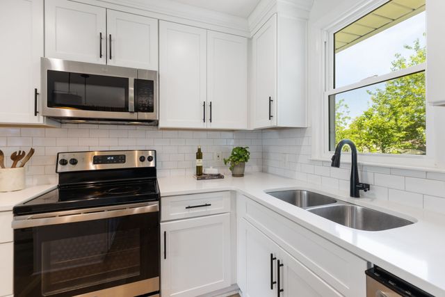 286 Garry Dr, Nashville, TN 37211