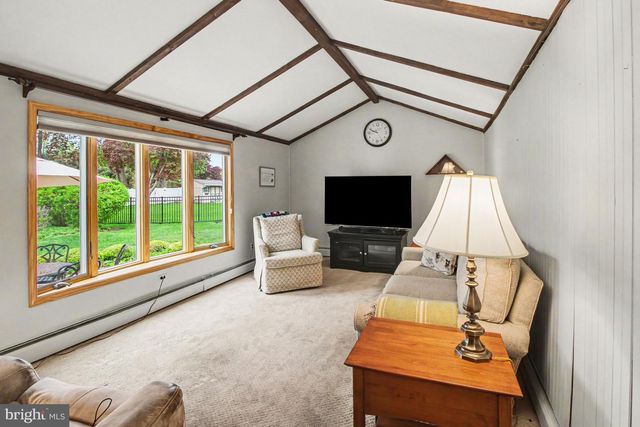 917 CEDAR GROVE RD, Broomall, PA 19008