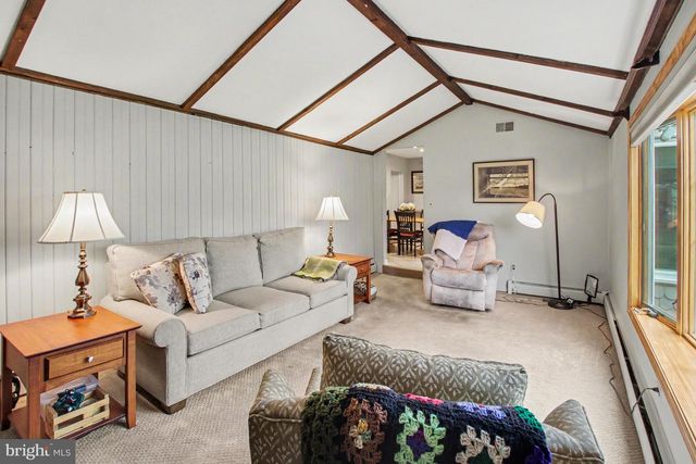 917 CEDAR GROVE RD, Broomall, PA 19008