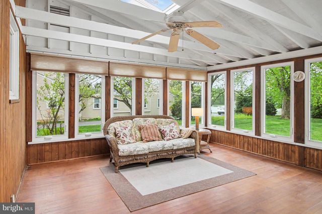 917 CEDAR GROVE RD, Broomall, PA 19008