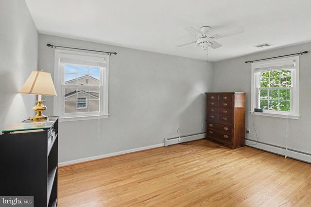 917 CEDAR GROVE RD, Broomall, PA 19008